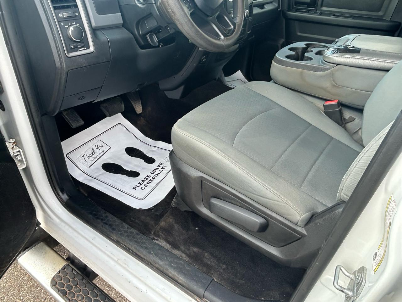 RAM 2500 Tradesman Crew Cab SWB 4WD 2018