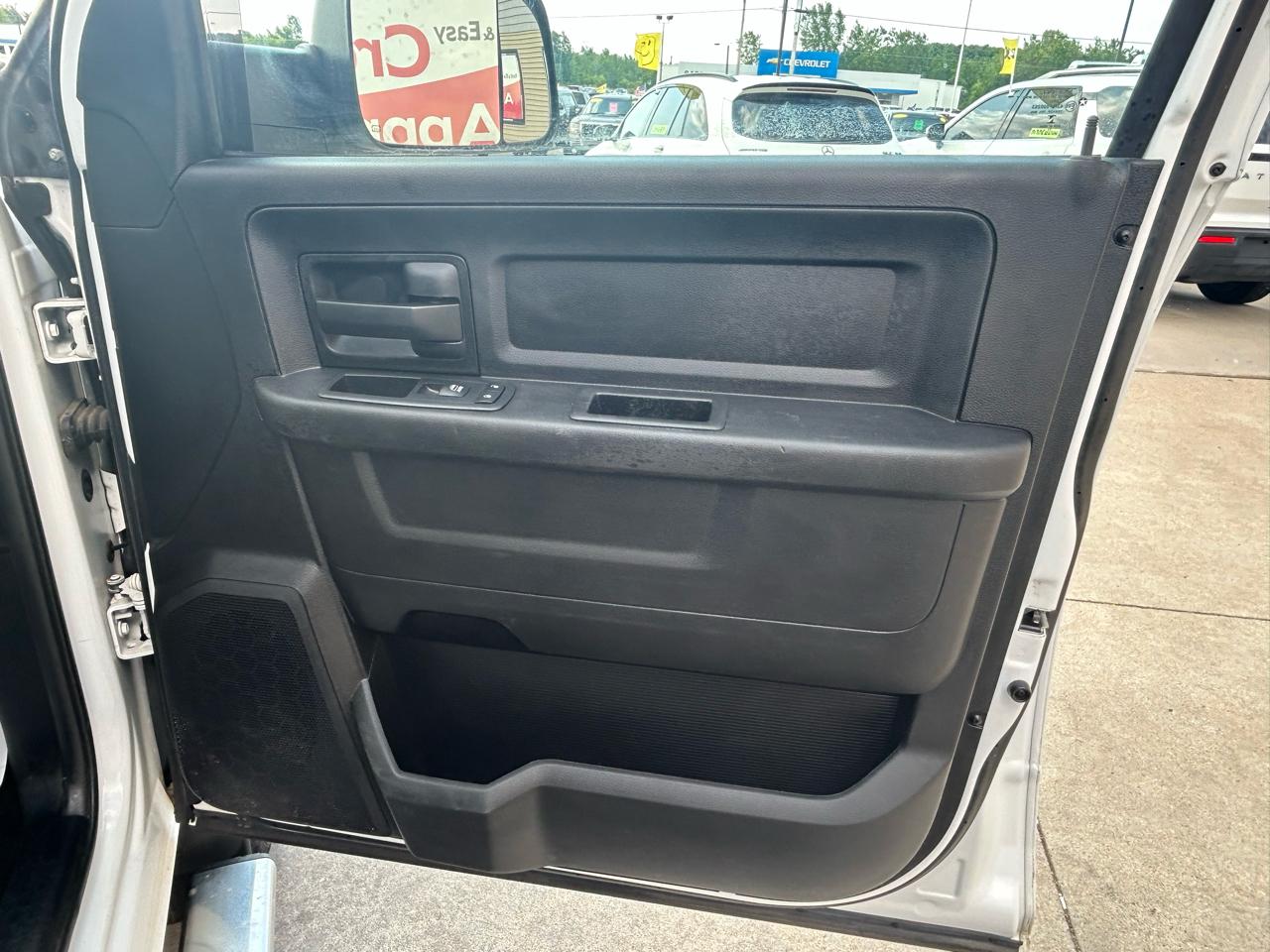 RAM 2500 Tradesman Crew Cab SWB 4WD 2018