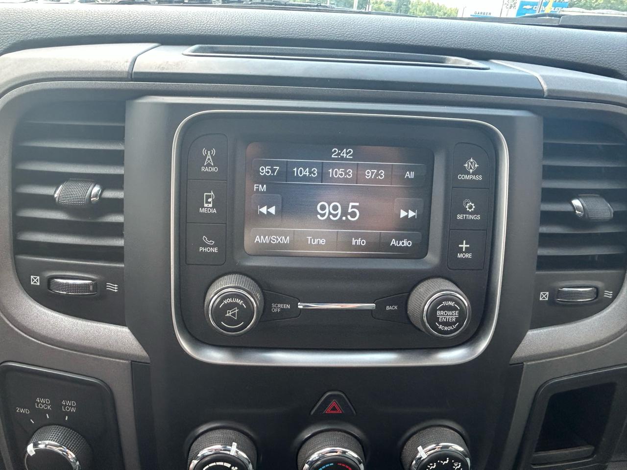 RAM 2500 Tradesman Crew Cab SWB 4WD 2018