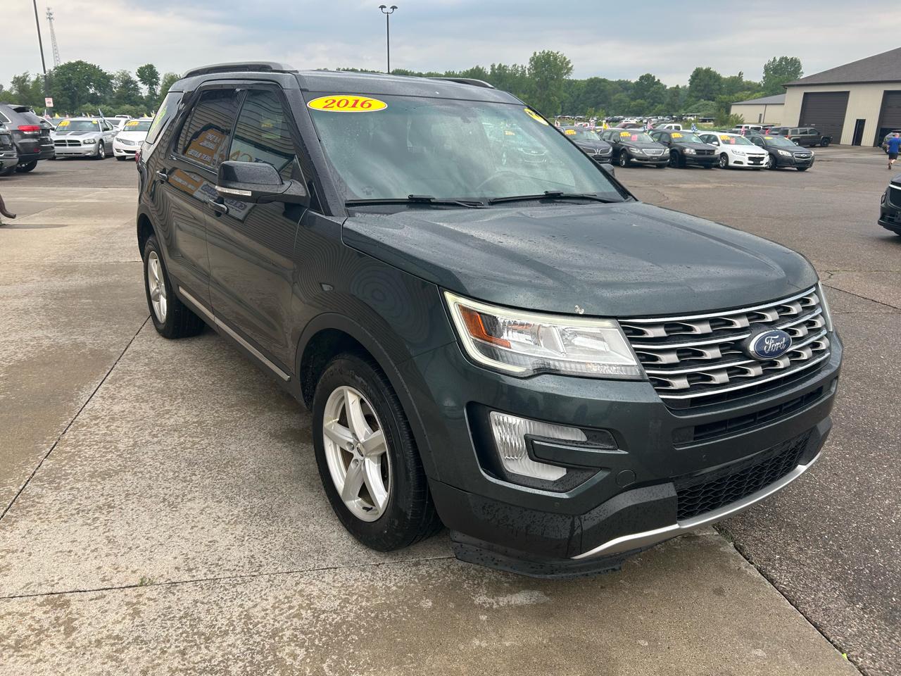 Ford Explorer 4WD 4dr XLT 2016