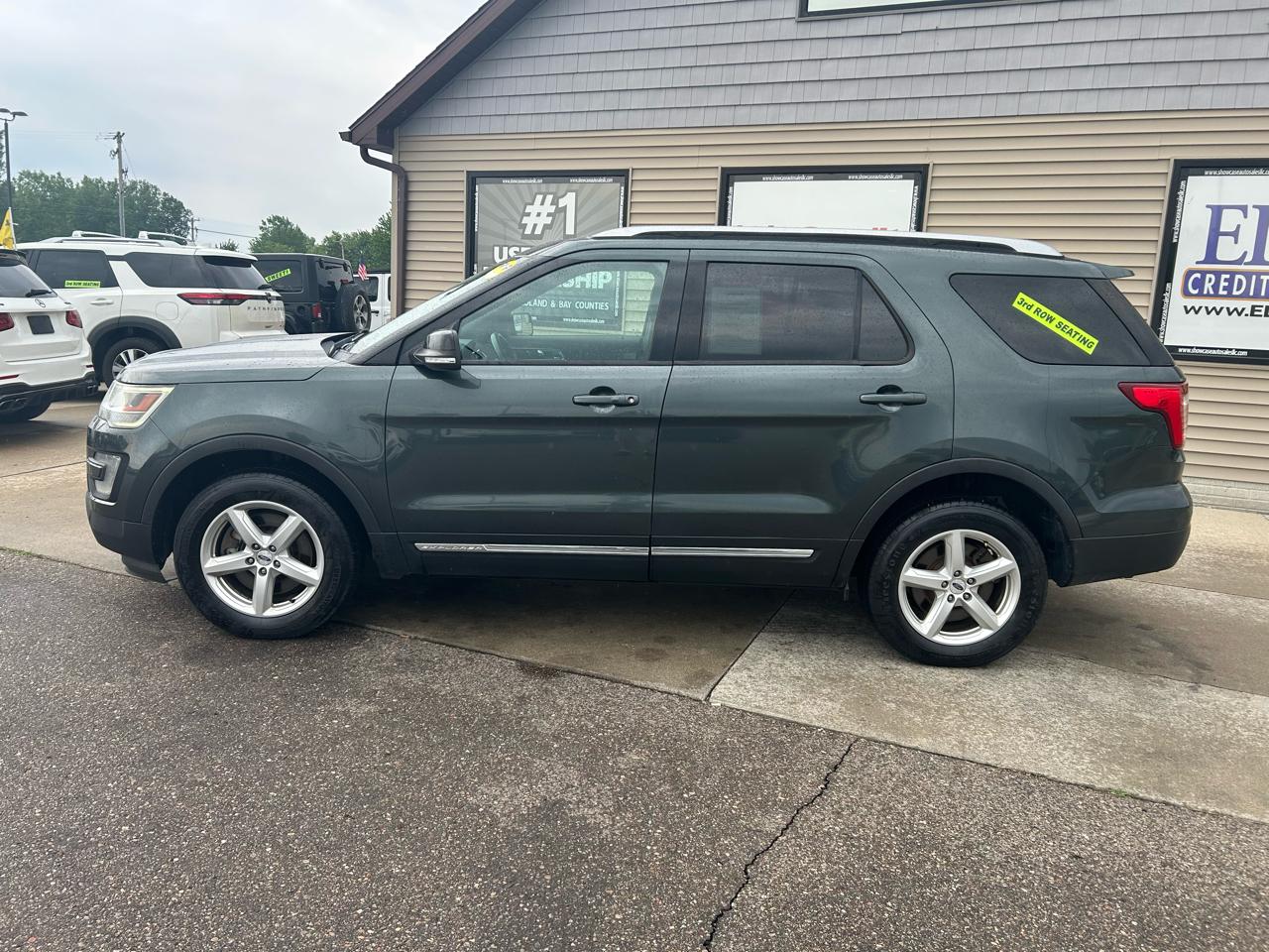 Ford Explorer 4WD 4dr XLT 2016