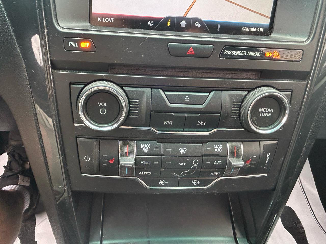 Ford Explorer 4WD 4dr XLT 2016