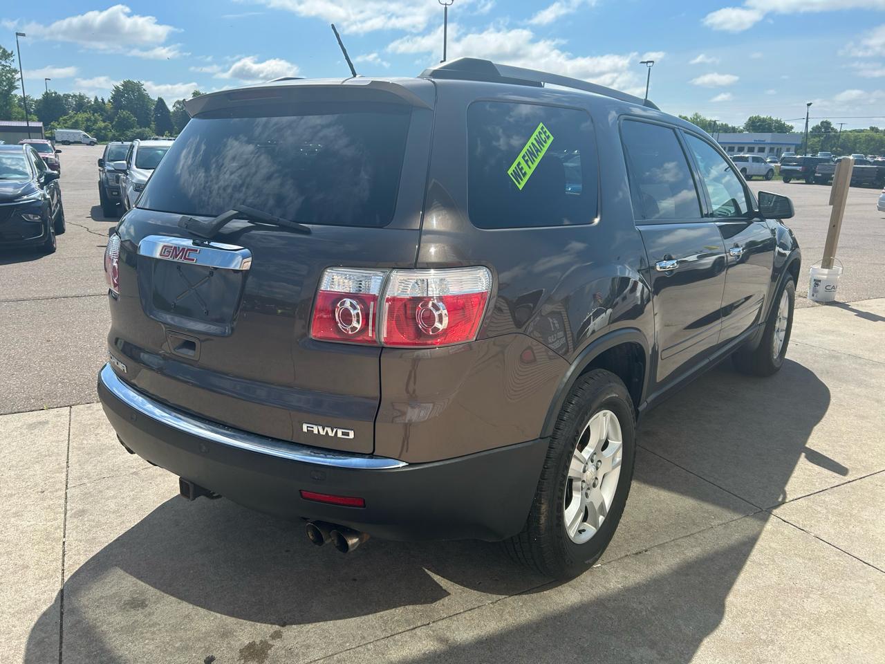 GMC Acadia AWD 4dr SLE 2012