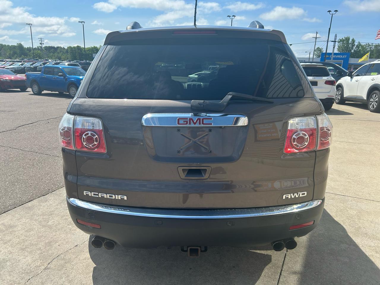 GMC Acadia AWD 4dr SLE 2012