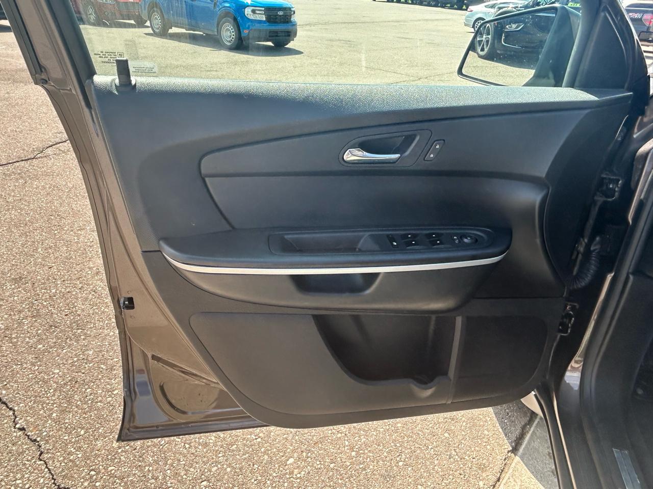 GMC Acadia AWD 4dr SLE 2012