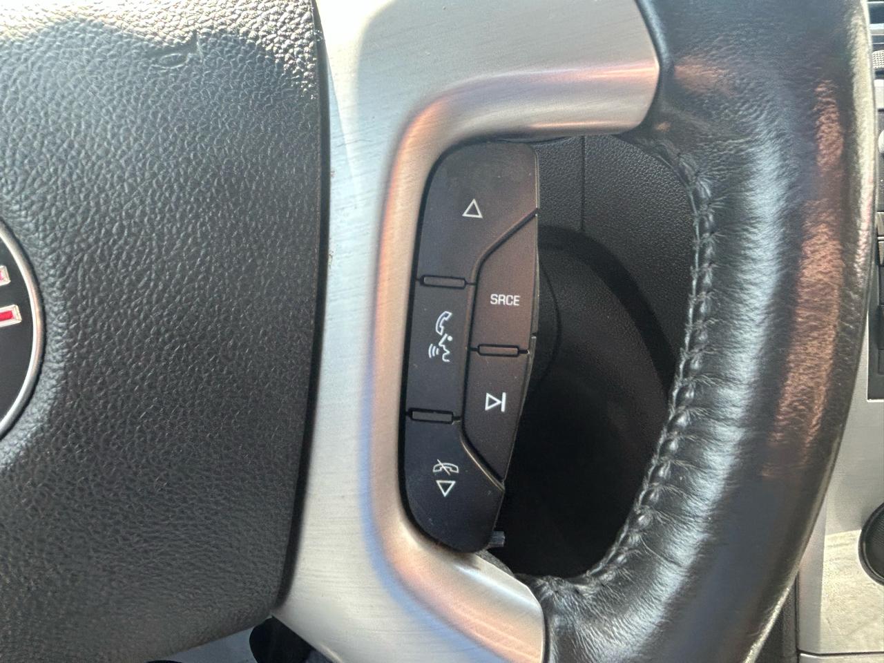 GMC Acadia AWD 4dr SLE 2012