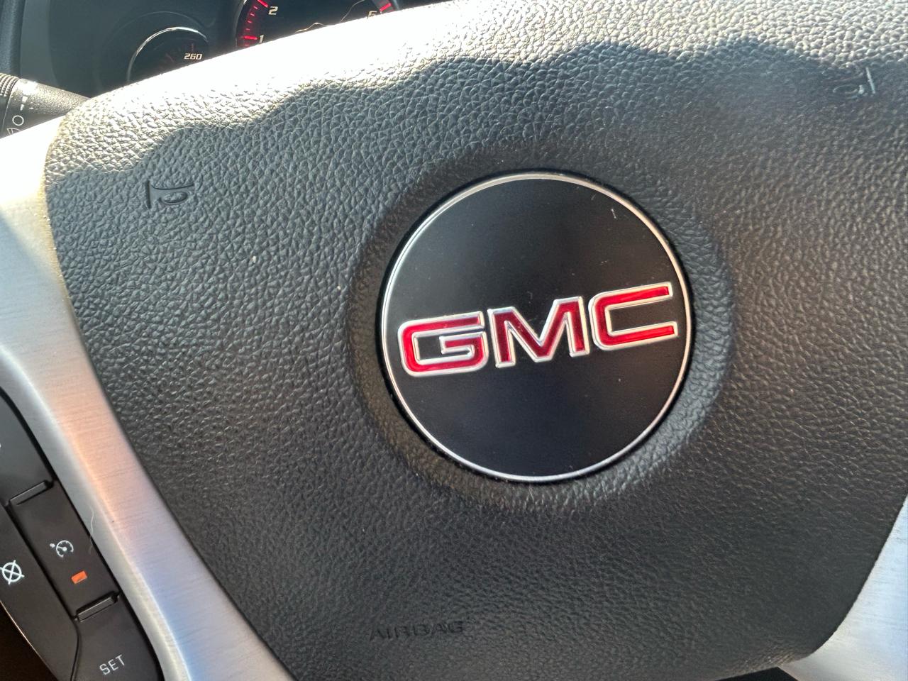 GMC Acadia AWD 4dr SLE 2012