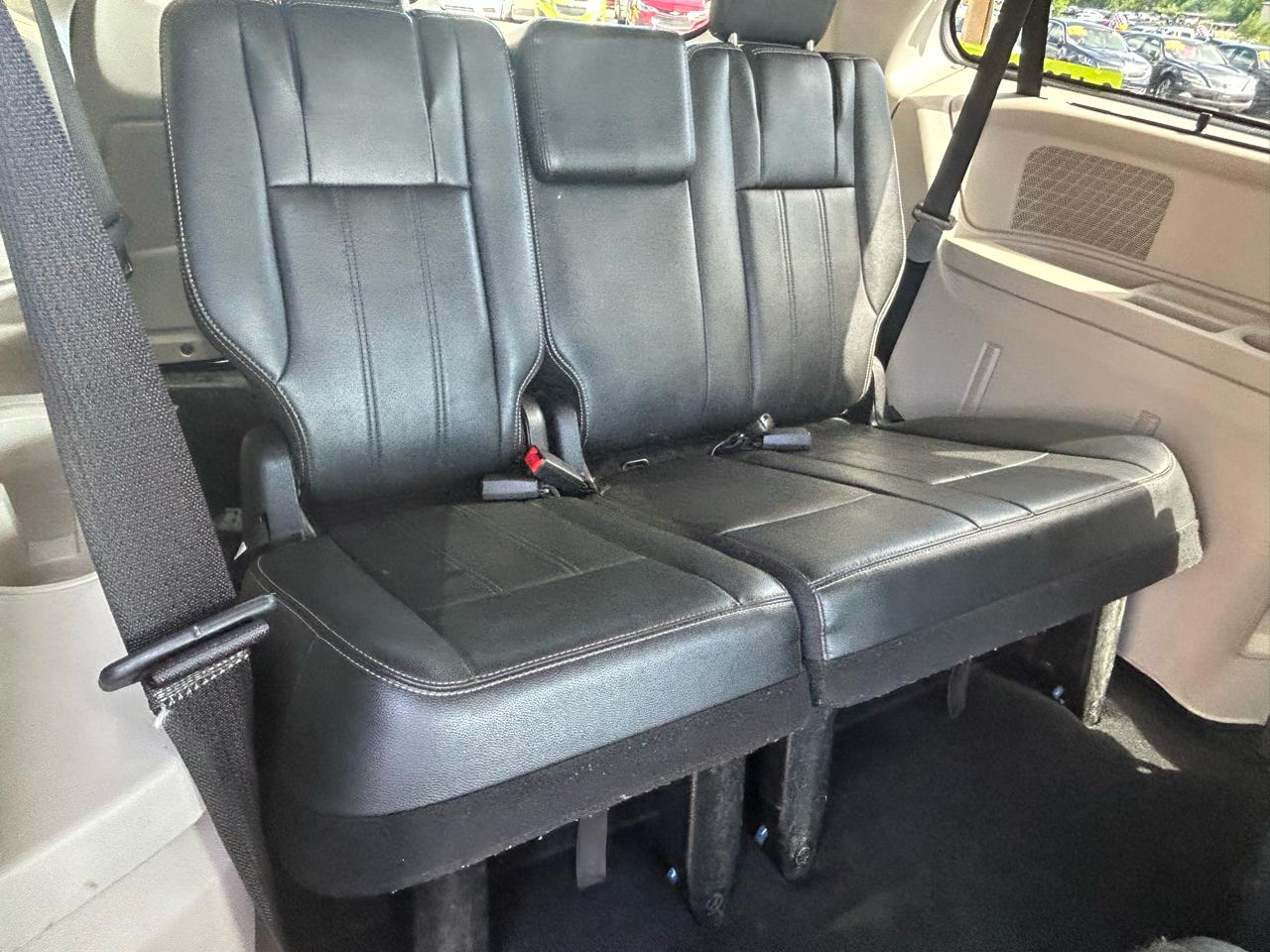 Chrysler Town & Country 4dr Wgn Touring-L 2013