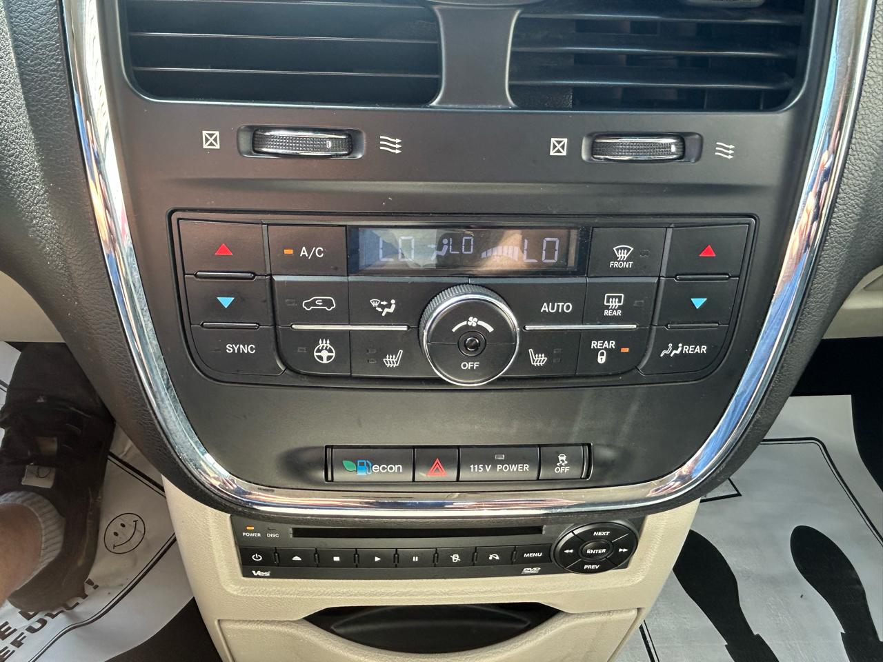 Chrysler Town & Country 4dr Wgn Touring-L 2013