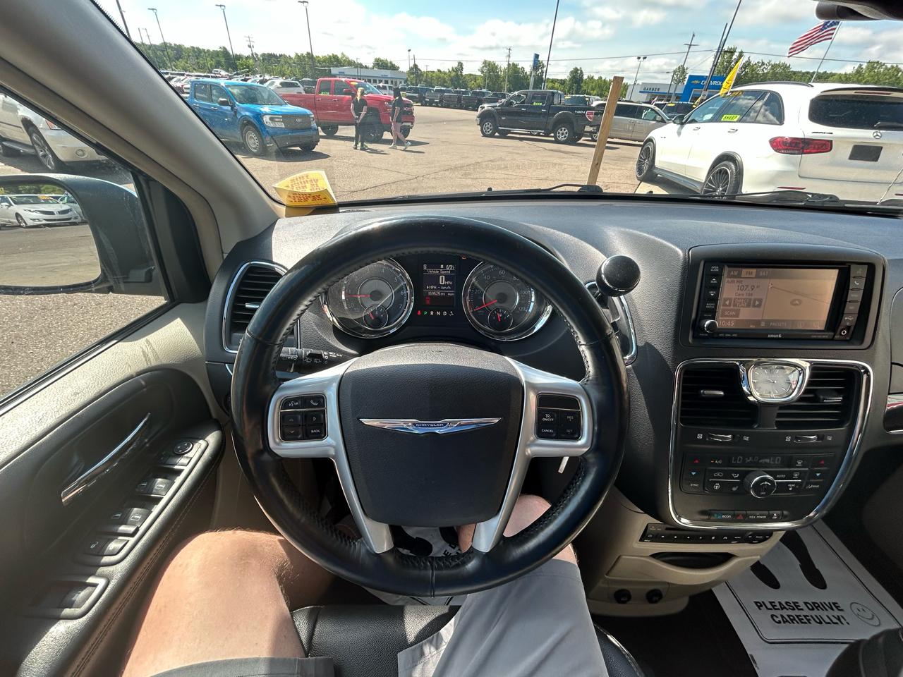 Chrysler Town & Country 4dr Wgn Touring-L 2013