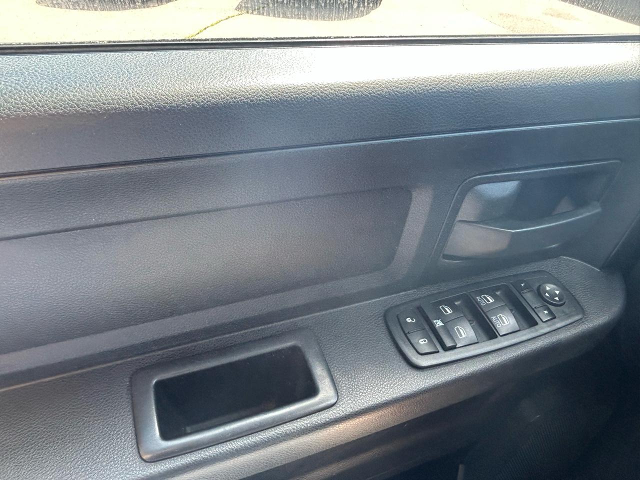 RAM 2500 ST Crew Cab SWB 4WD 2014