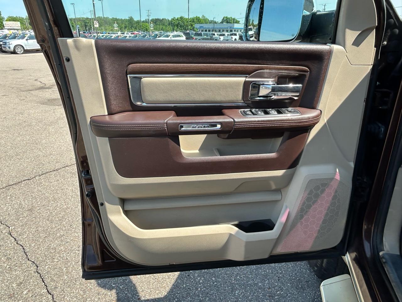 RAM 3500 4WD Crew Cab 149" Laramie Longhorn 2013