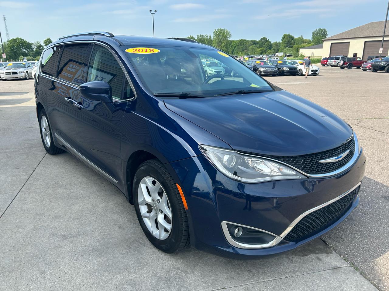Chrysler Pacifica Touring L FWD 2018