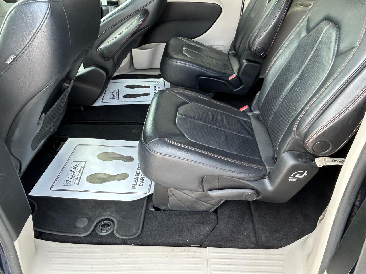 Chrysler Pacifica Touring L FWD 2018
