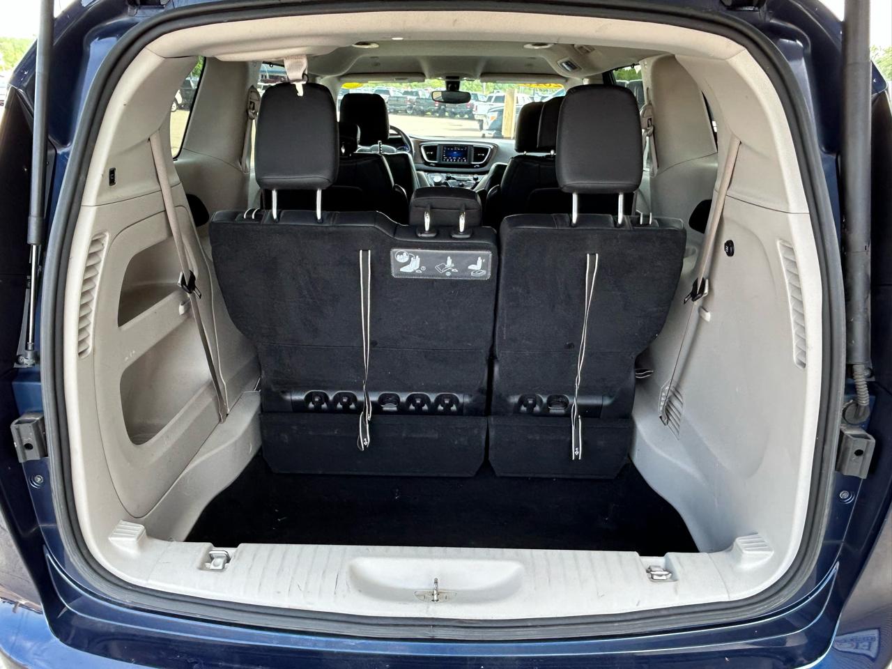 Chrysler Pacifica Touring L FWD 2018