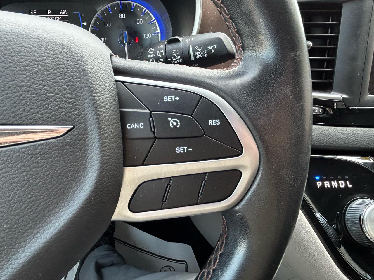 Chrysler Pacifica Touring L FWD 2018