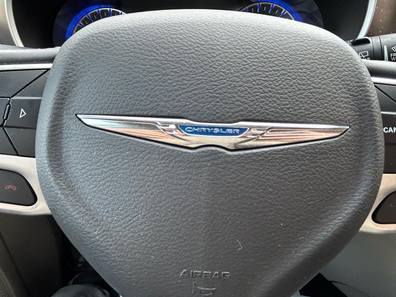 Chrysler Pacifica Touring L FWD 2018