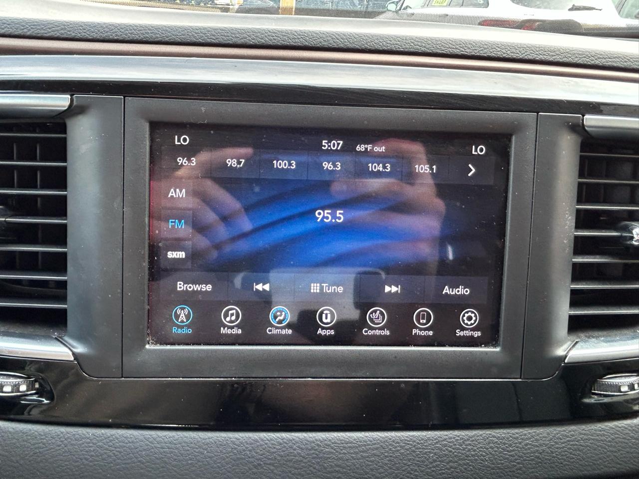 Chrysler Pacifica Touring L FWD 2018
