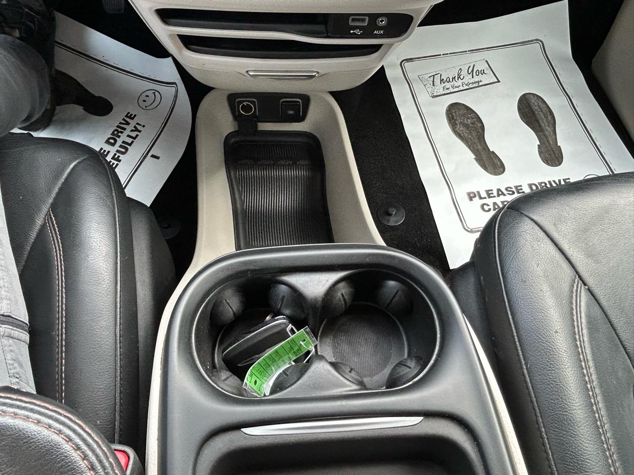 Chrysler Pacifica Touring L FWD 2018
