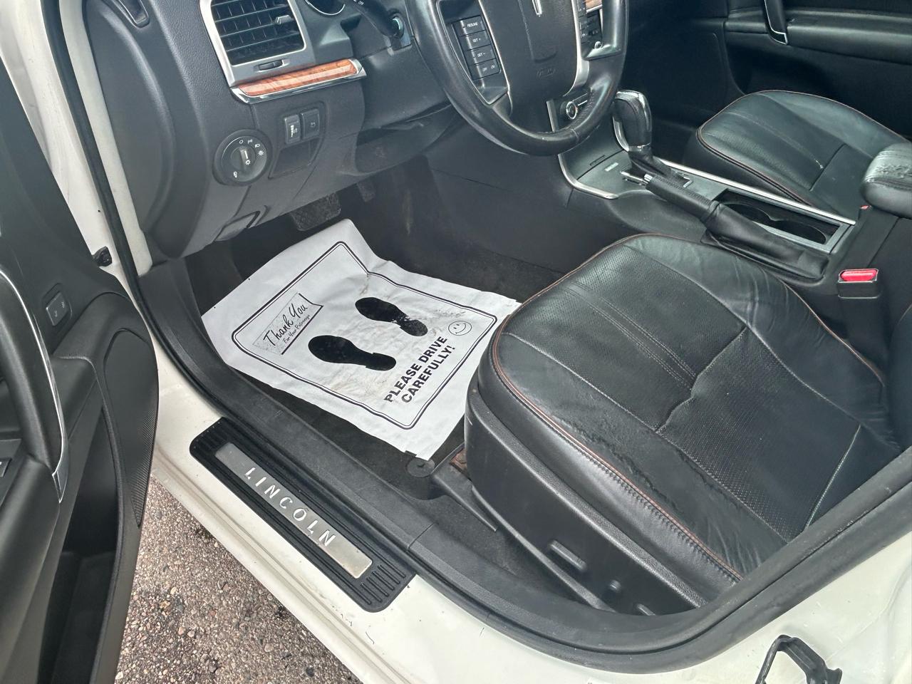 Lincoln MKZ 4dr Sdn FWD 2012