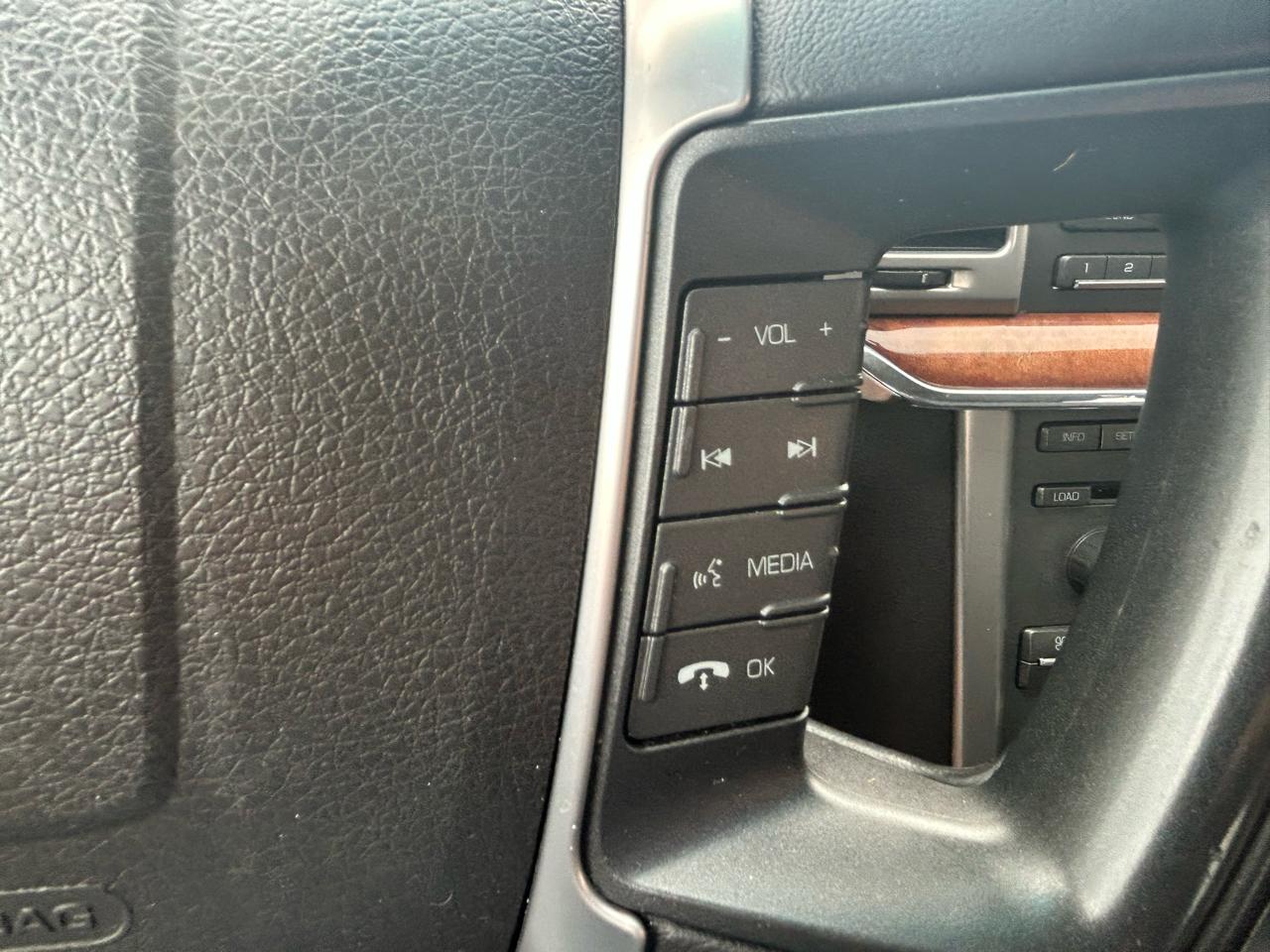 Lincoln MKZ 4dr Sdn FWD 2012