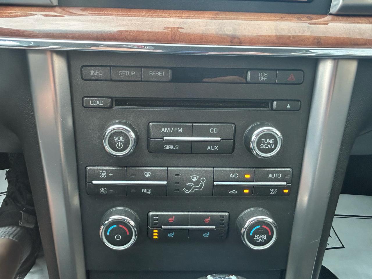 Lincoln MKZ 4dr Sdn FWD 2012