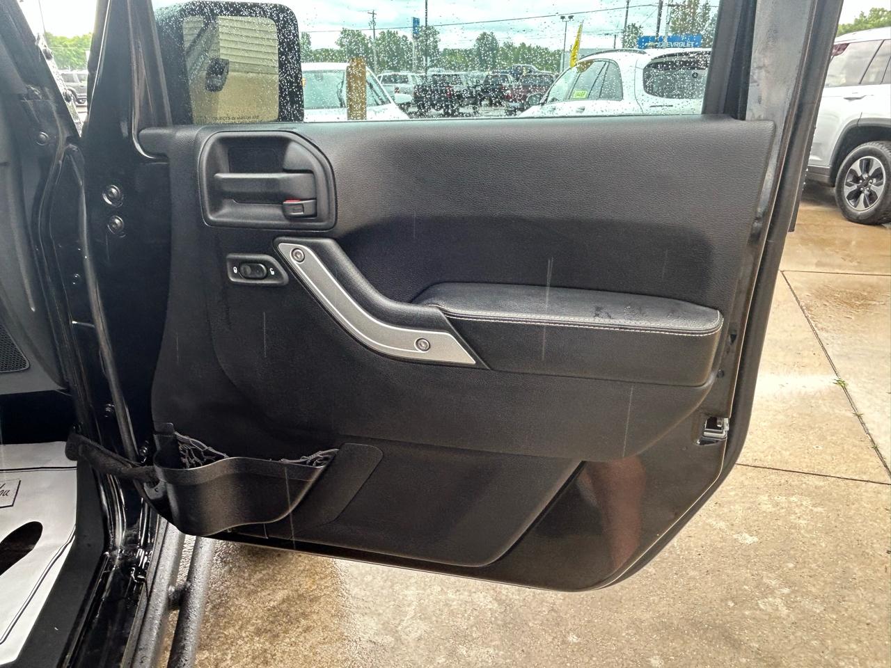 Jeep Wrangler Unlimited 4WD 4dr Rubicon Hard Rock 2016
