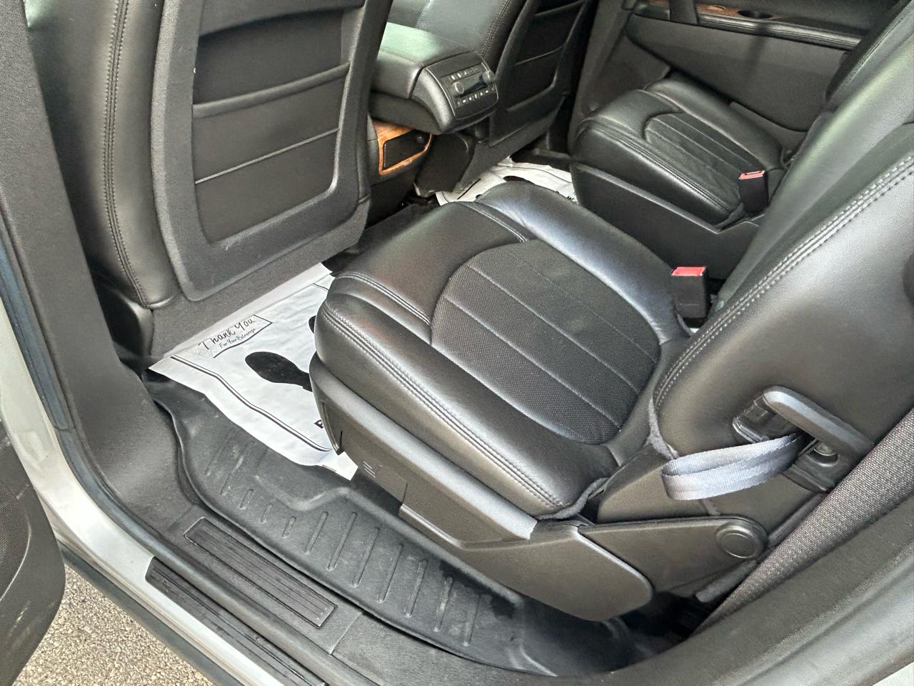 Buick Enclave AWD 4dr CXL 2009