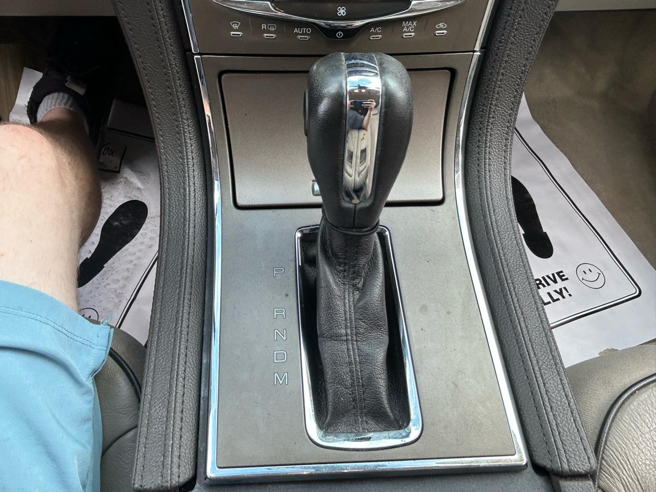 Lincoln MKX AWD 4dr 2012