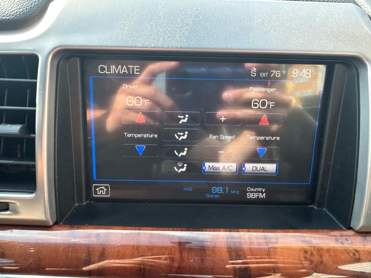 Lincoln MKZ 4dr Sdn Hybrid FWD 2012