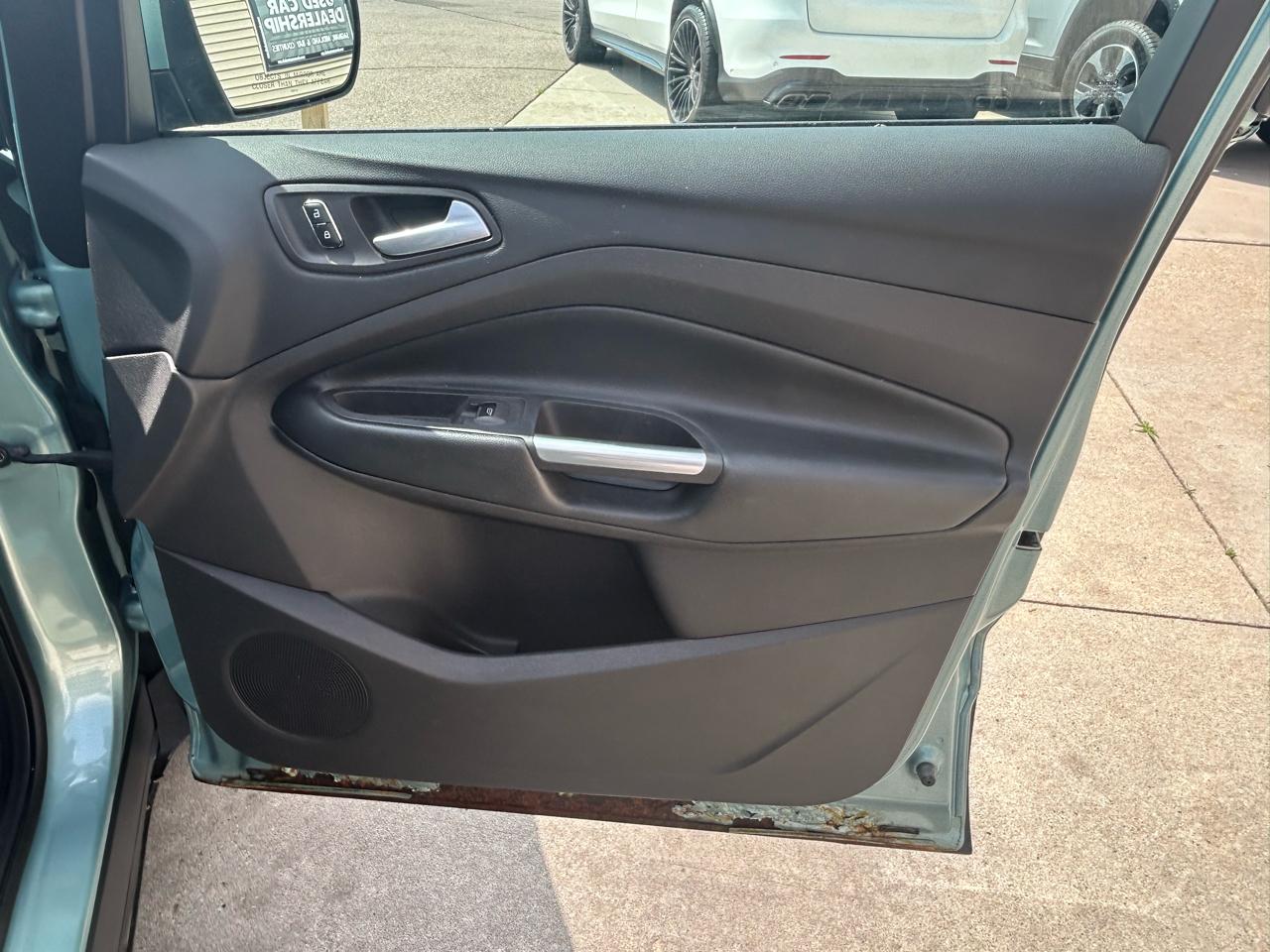 Ford Escape 4WD 4dr Titanium 2013