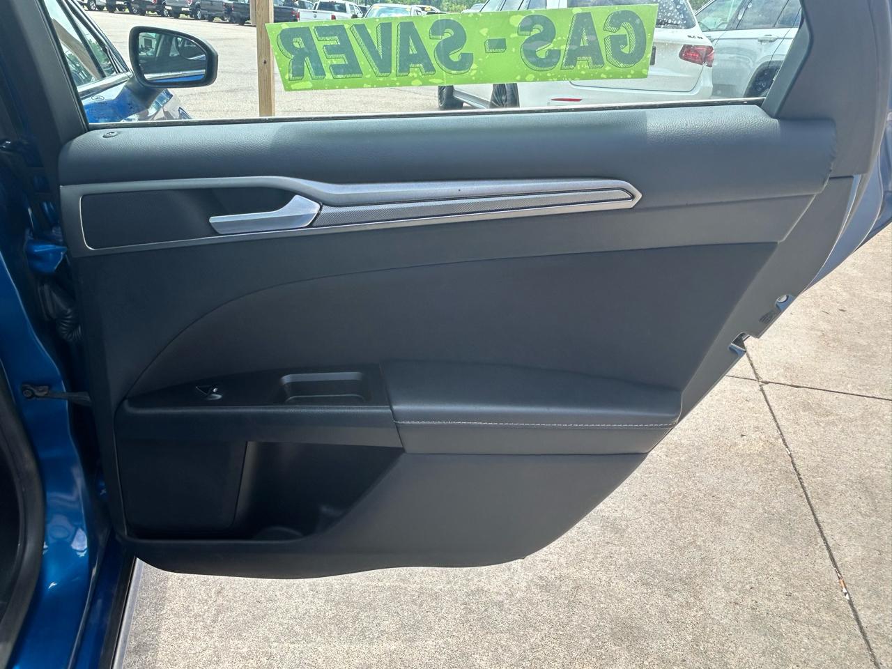 Ford Fusion SE FWD 2017