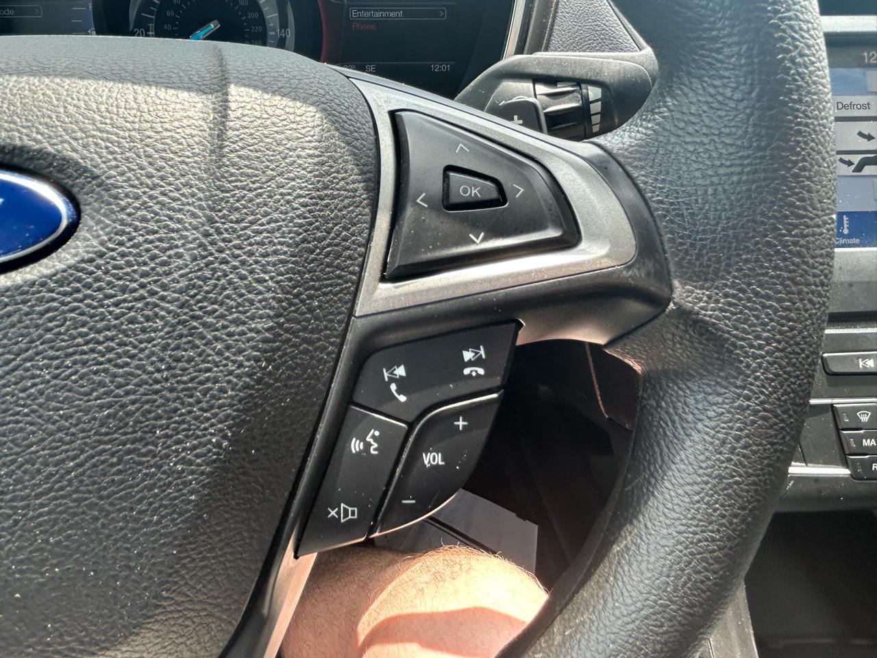 Ford Fusion SE FWD 2017