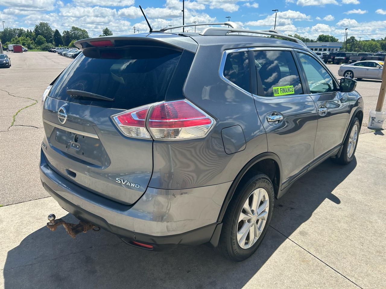 Nissan Rogue AWD 4dr SV 2016