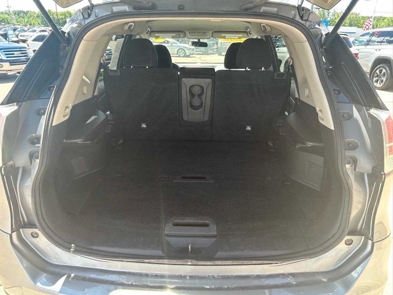 Nissan Rogue AWD 4dr SV 2016