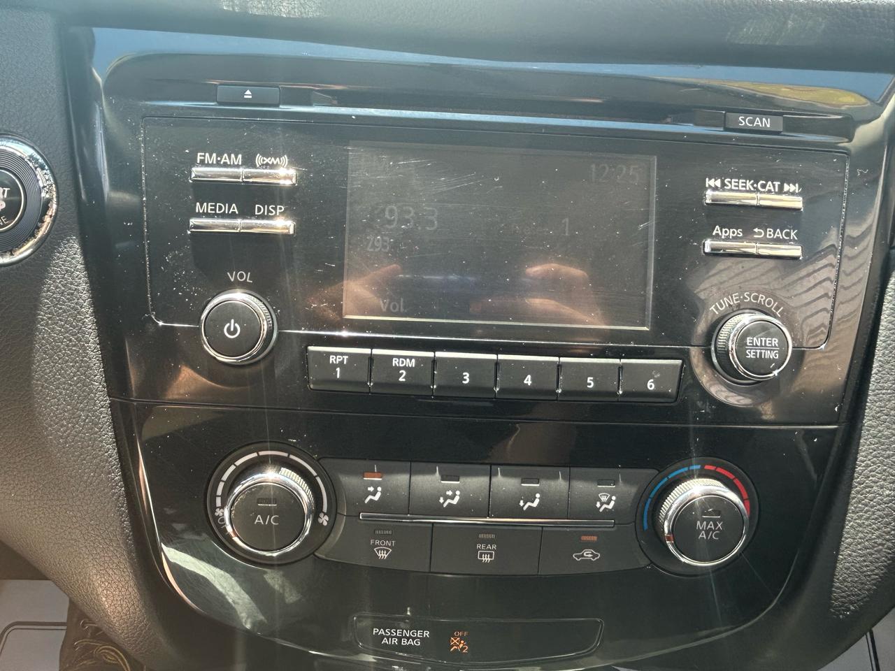Nissan Rogue AWD 4dr SV 2016