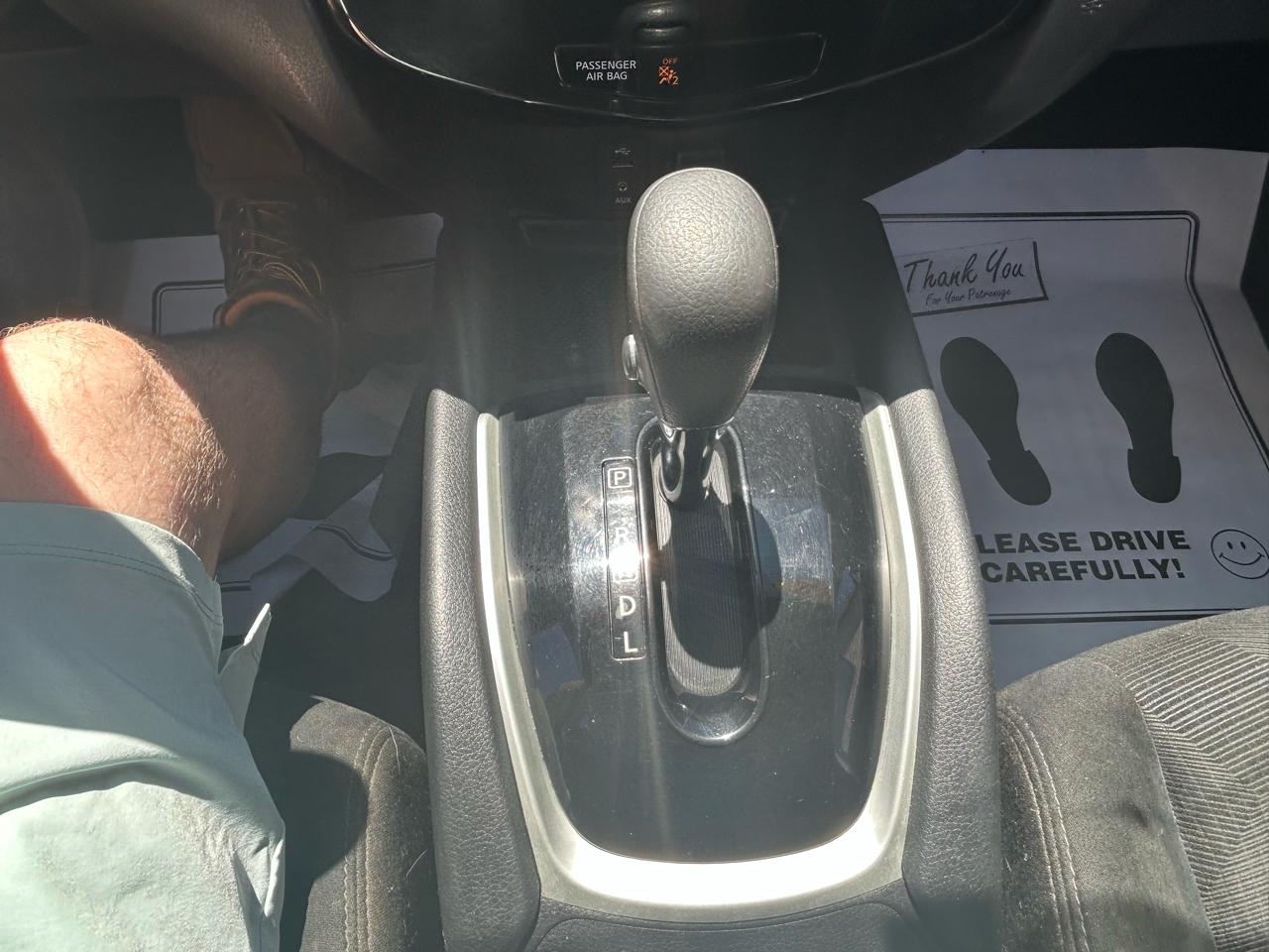 Nissan Rogue AWD 4dr SV 2016