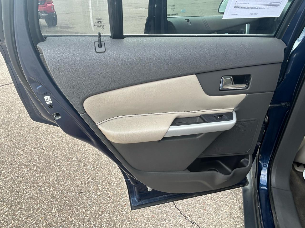 Ford Edge 4dr Limited FWD 2012