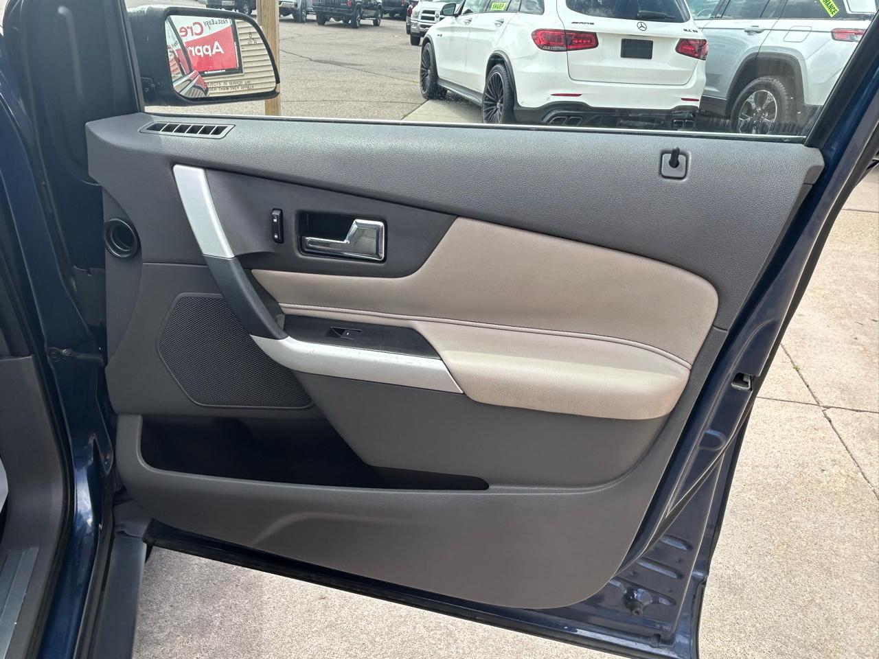 Ford Edge 4dr Limited FWD 2012