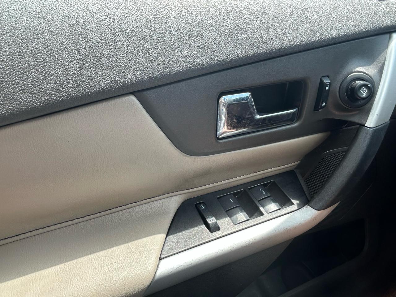 Ford Edge 4dr Limited FWD 2012