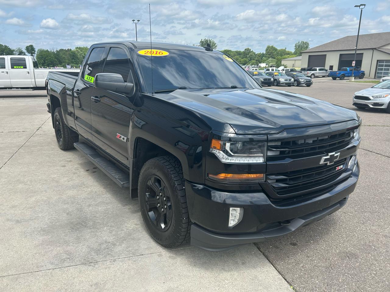Chevrolet Silverado 1500 4WD Double Cab 143.5" LT w/2LT 2016