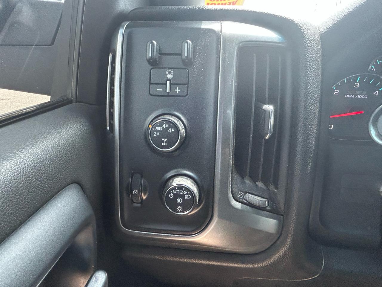 Chevrolet Silverado 1500 4WD Double Cab 143.5" LT w/2LT 2016