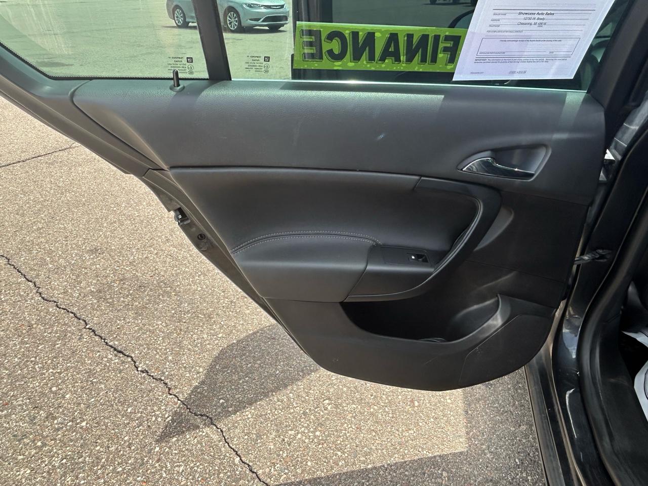 Buick Regal 4dr Sdn CXL Turbo TO2 (Russelsheim) *Ltd Avail* 2011