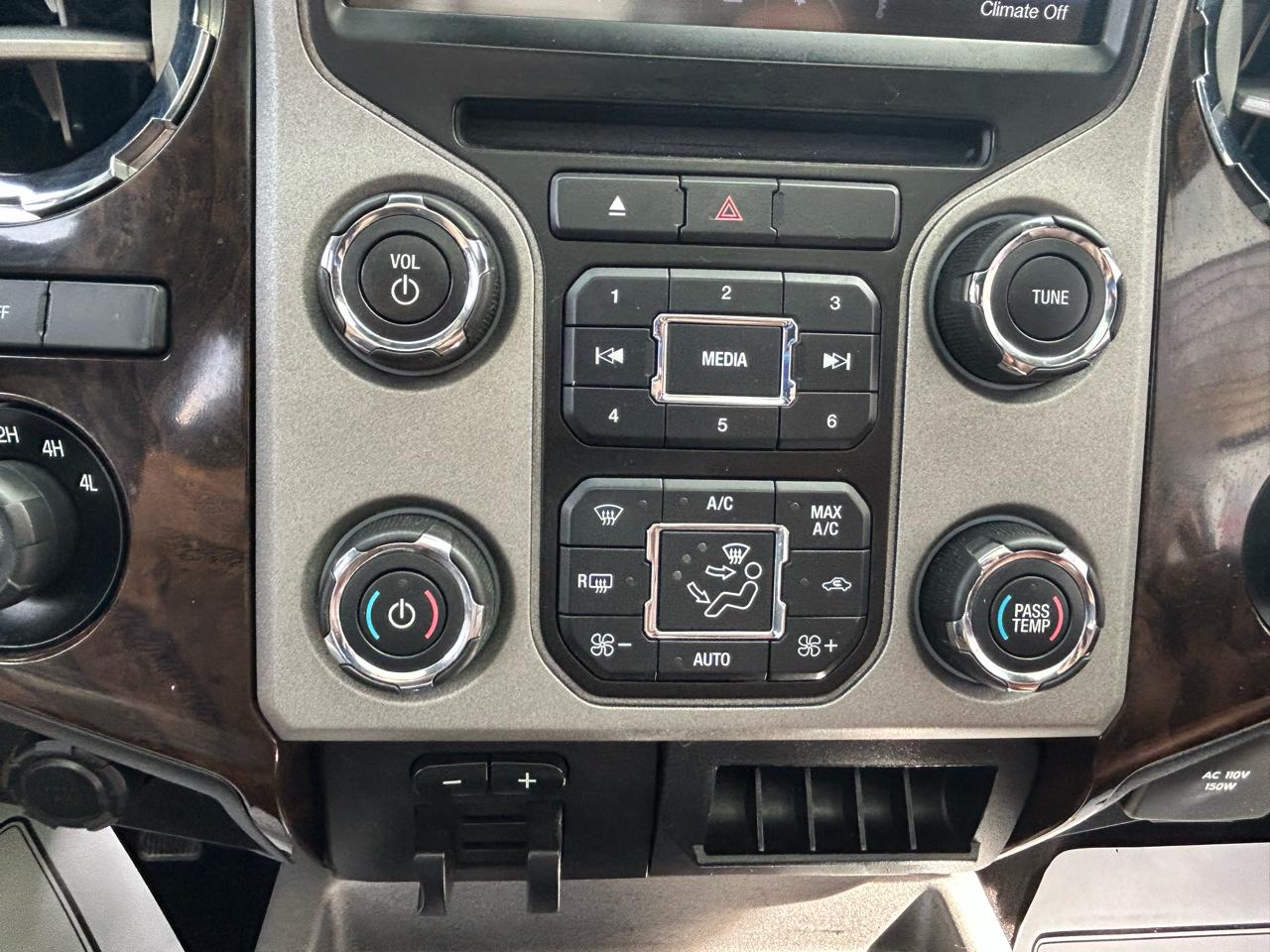 Ford Super Duty F-250 SRW 4WD Crew Cab 156" Platinum 2013