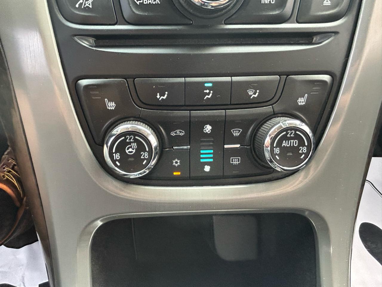Buick Verano 4dr Sdn Premium Group 2013