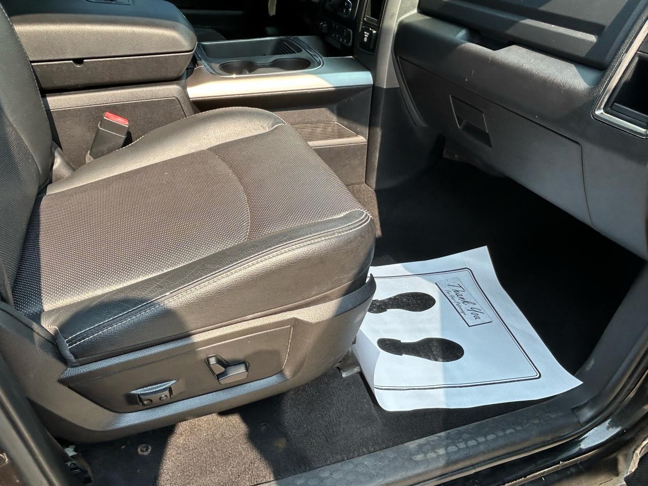 RAM 1500 4WD Quad Cab 140.5" Sport 2016