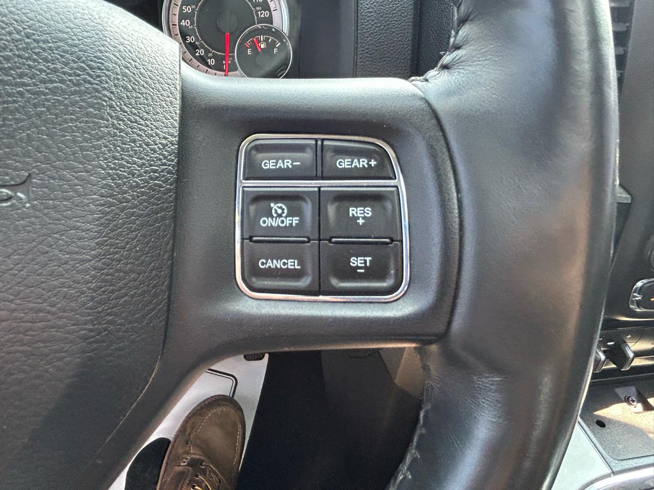RAM 1500 4WD Quad Cab 140.5" Sport 2016