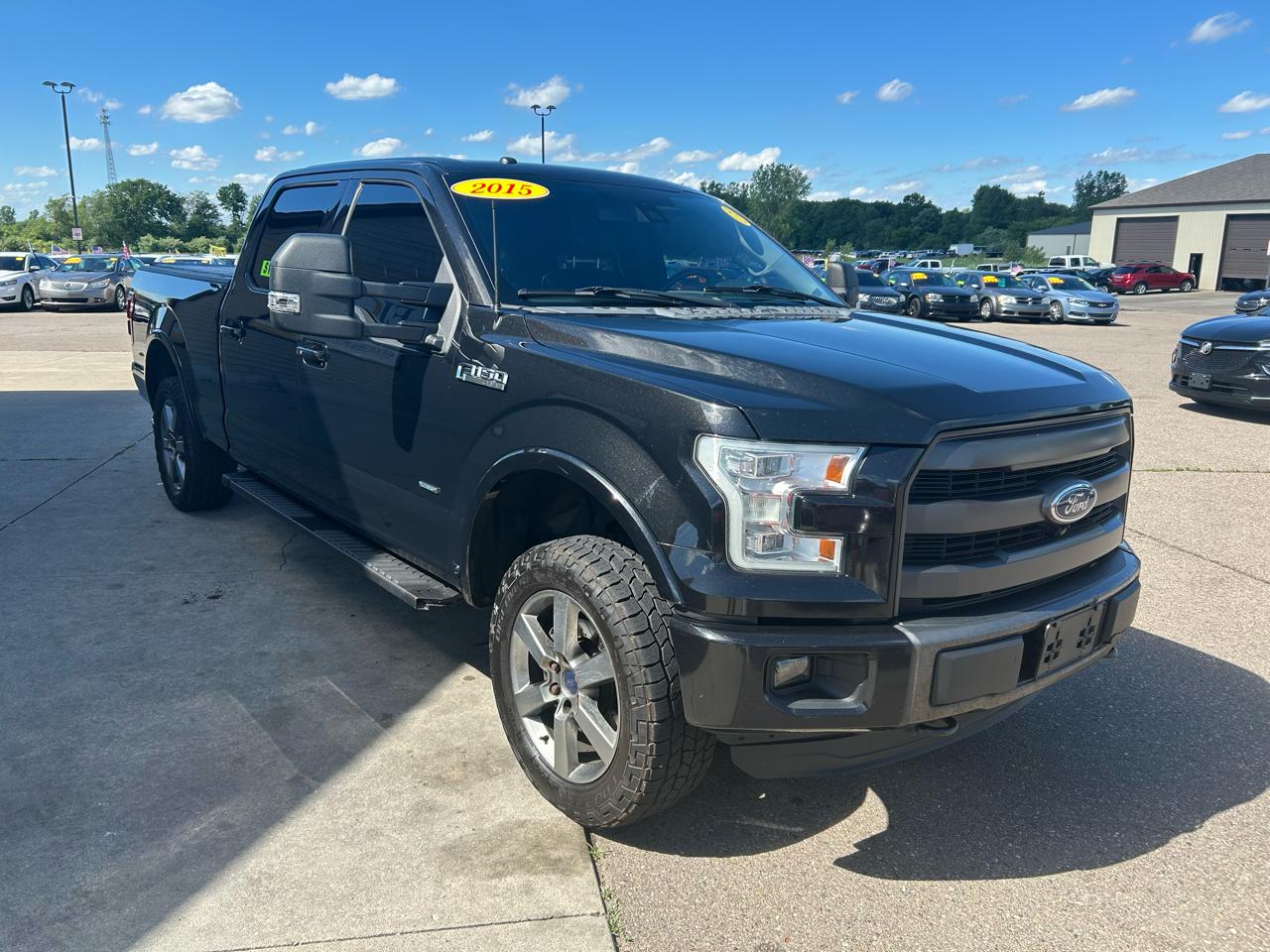 Ford F-150 4WD SuperCrew 157" Lariat w/HD Payload Pkg 2015