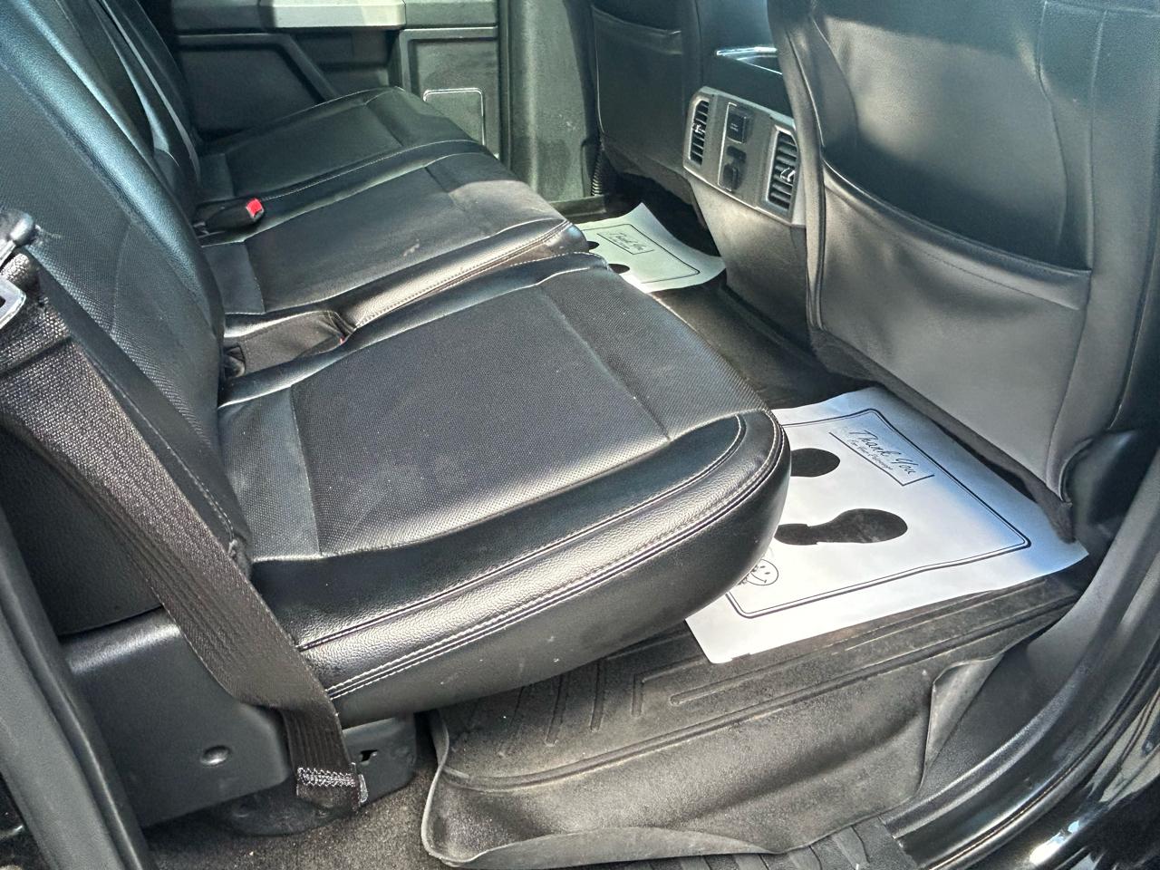 Ford F-150 4WD SuperCrew 157" Lariat w/HD Payload Pkg 2015