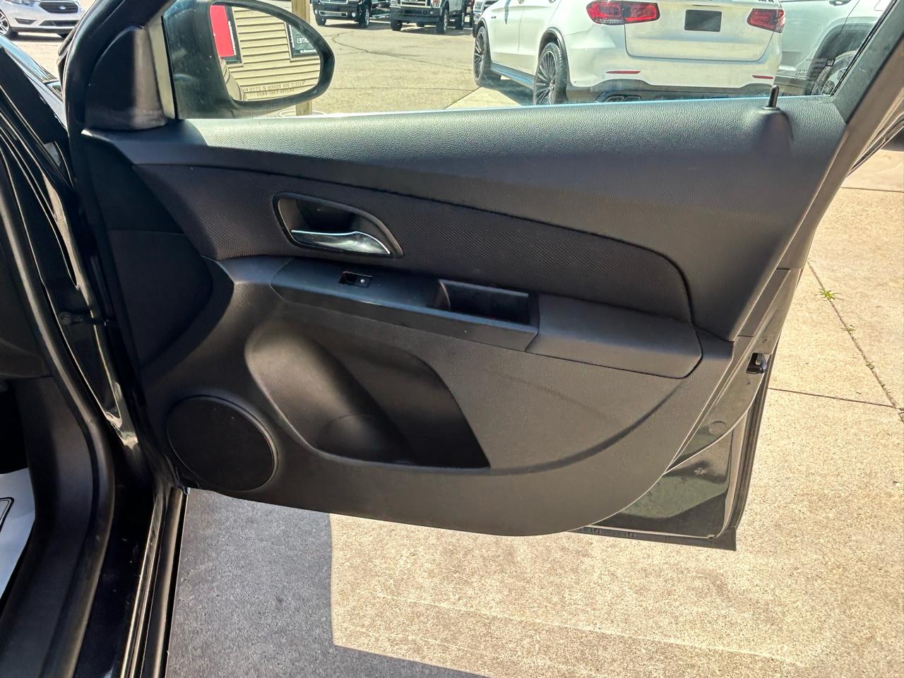 Chevrolet Cruze 4dr Sdn Auto 1LT 2013